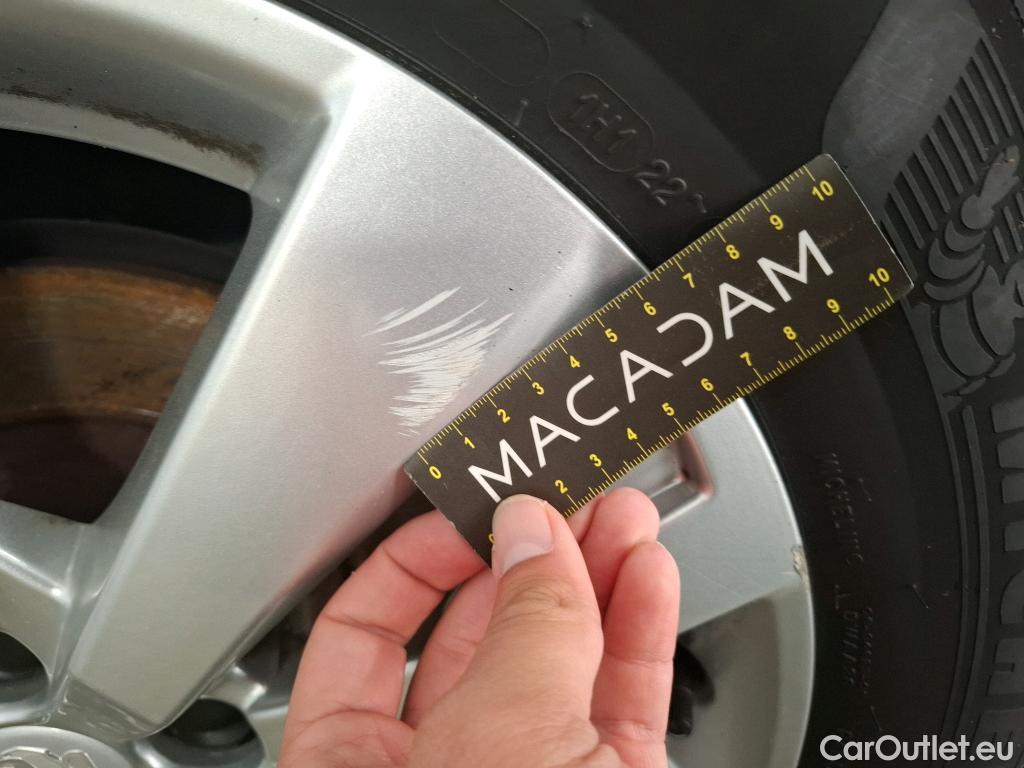  Peugeot  3008  Active Pack 1.5 HDi 130CV BVA8 E6d #28