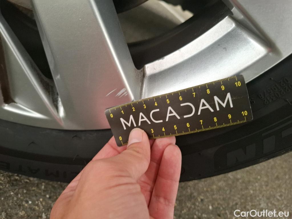  Peugeot  3008  Active Pack 1.5 HDi 130CV BVA8 E6d #56