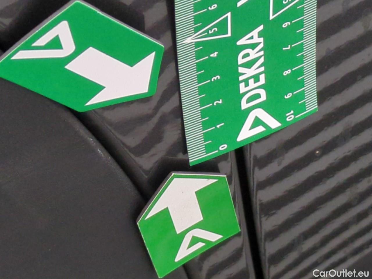  Peugeot  3008  Active Business 1.5 HDi 130CV BVA8 E6d #10