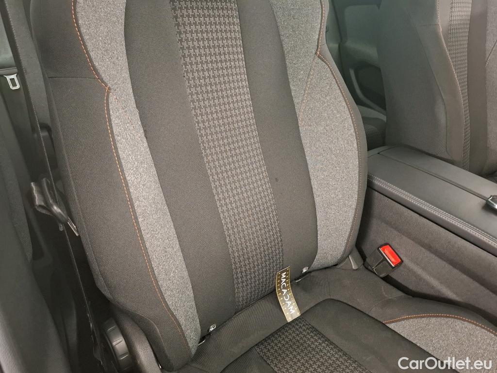  Peugeot  3008  Active Pack 1.5 HDi 130CV BVA8 E6d #36