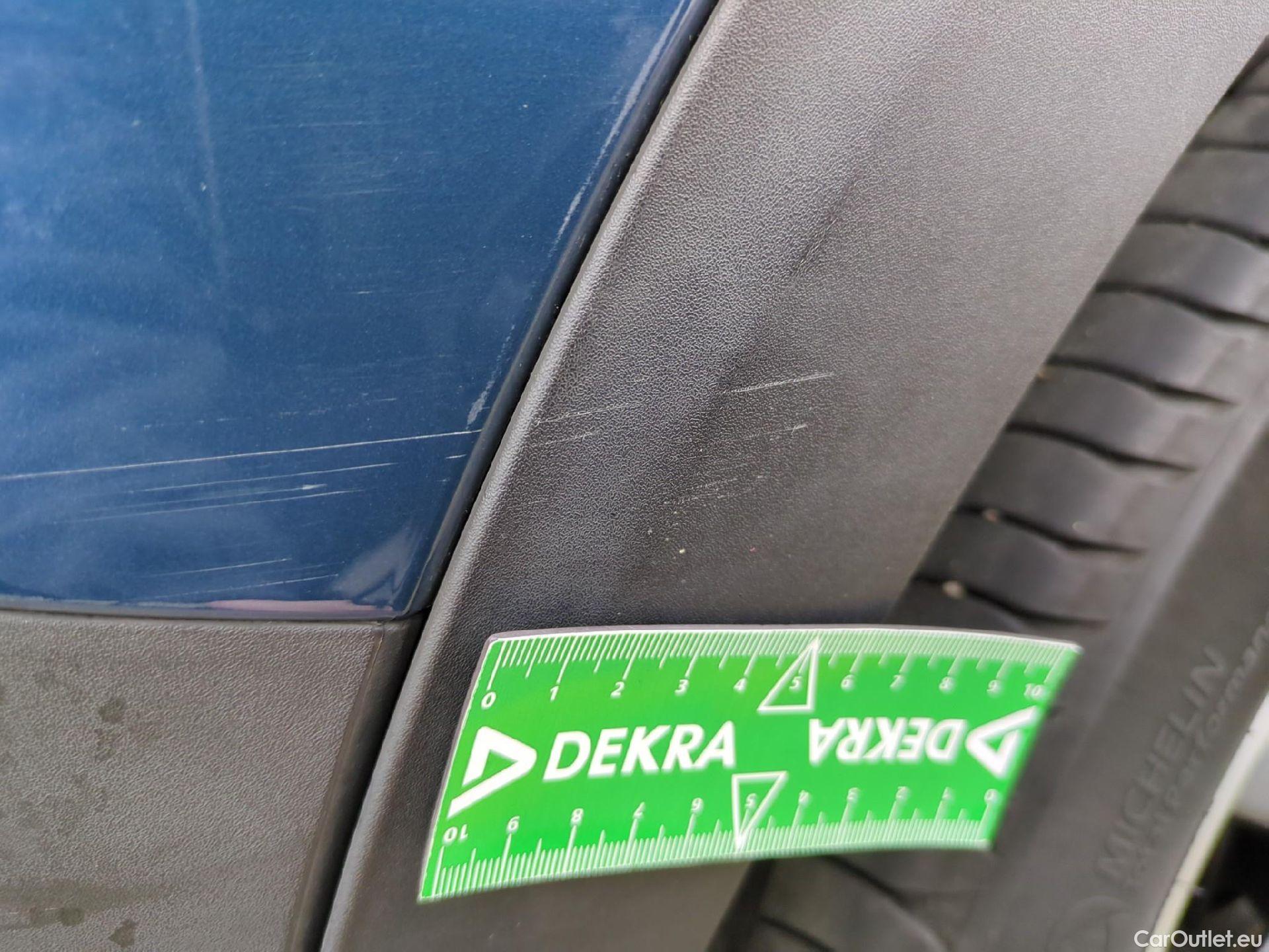  Peugeot  5008  Allure 1.2 PureTech 130CV BVA8 7 Sieges E6d #45