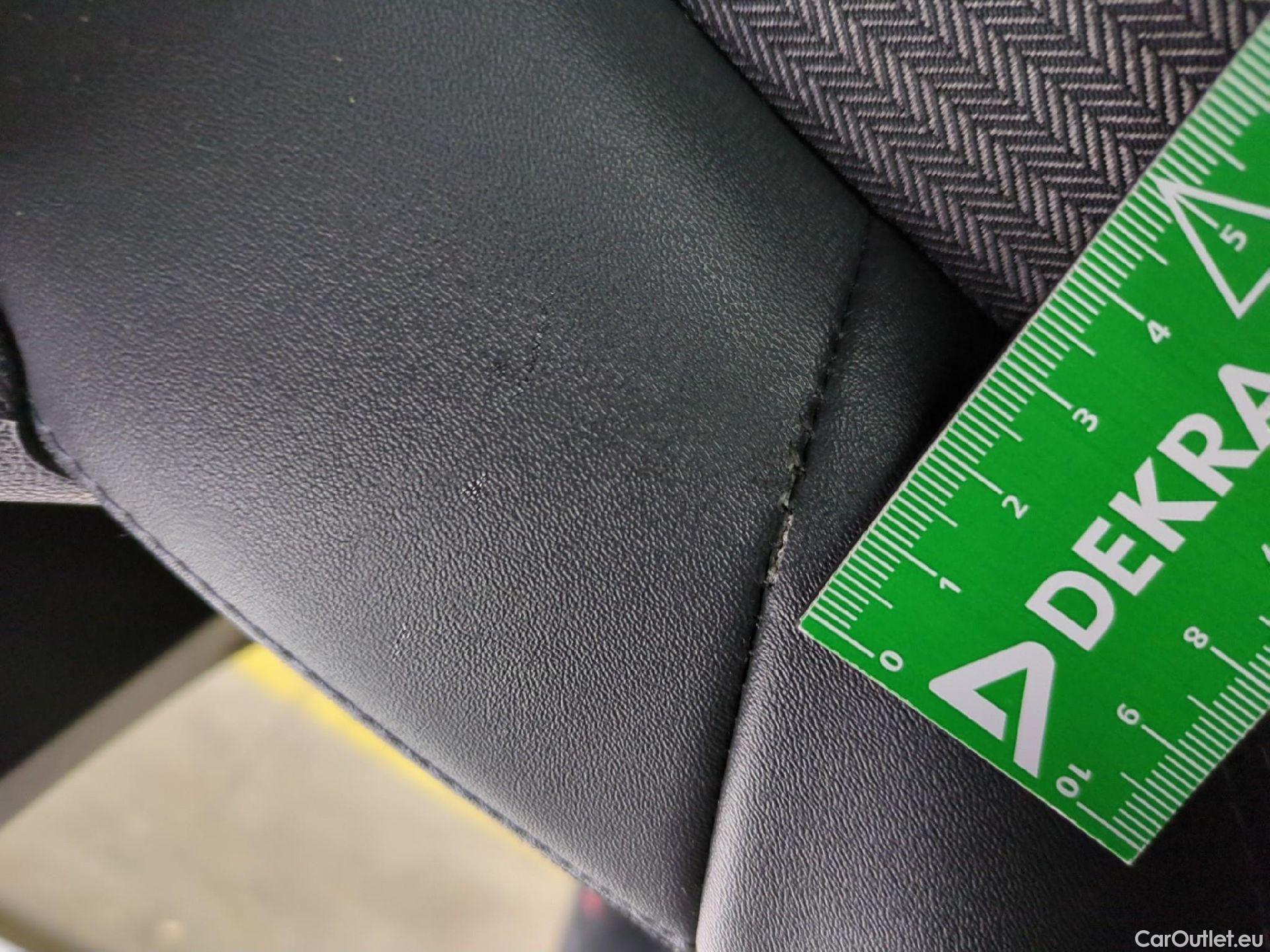  Peugeot  5008  Allure 1.2 PureTech 130CV BVA8 7 Sieges E6d #4