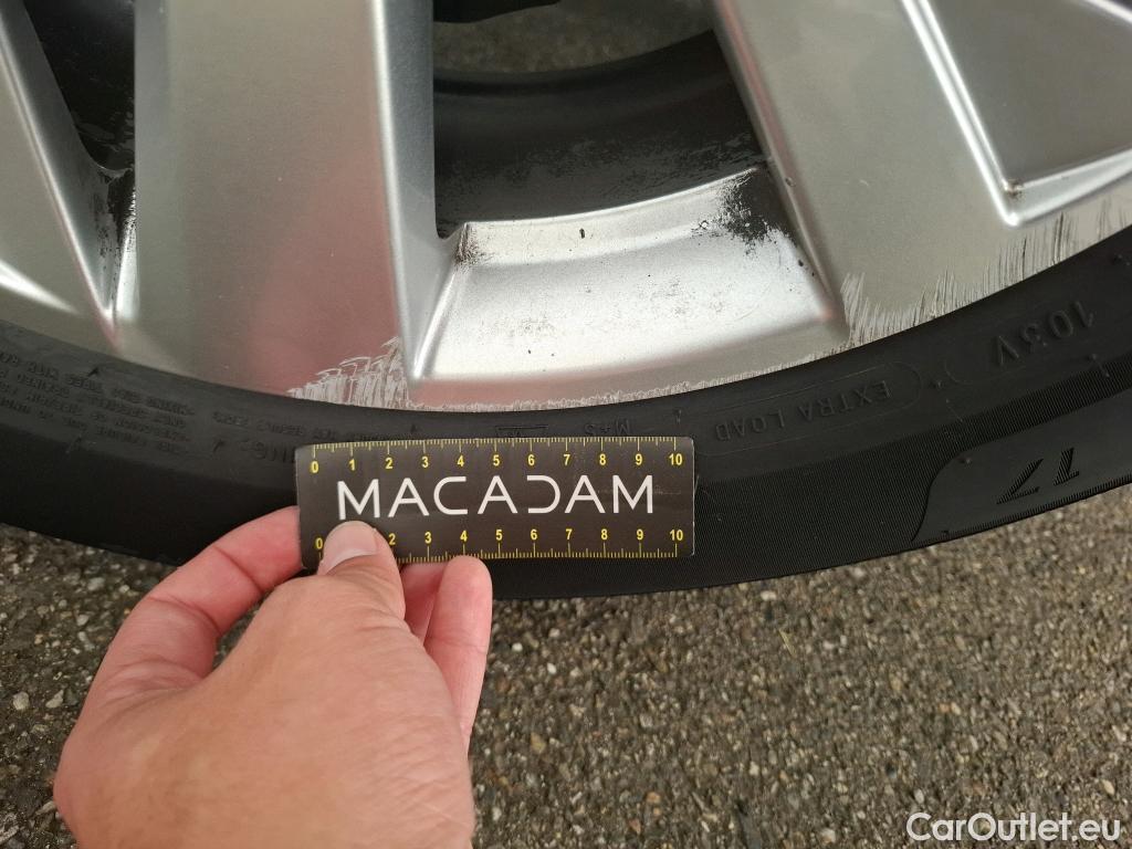  Peugeot  3008  Active Pack 1.5 HDi 130CV BVA8 E6d #29