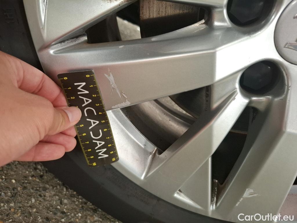  Peugeot  3008  Active Pack 1.5 HDi 130CV BVA8 E6d #23