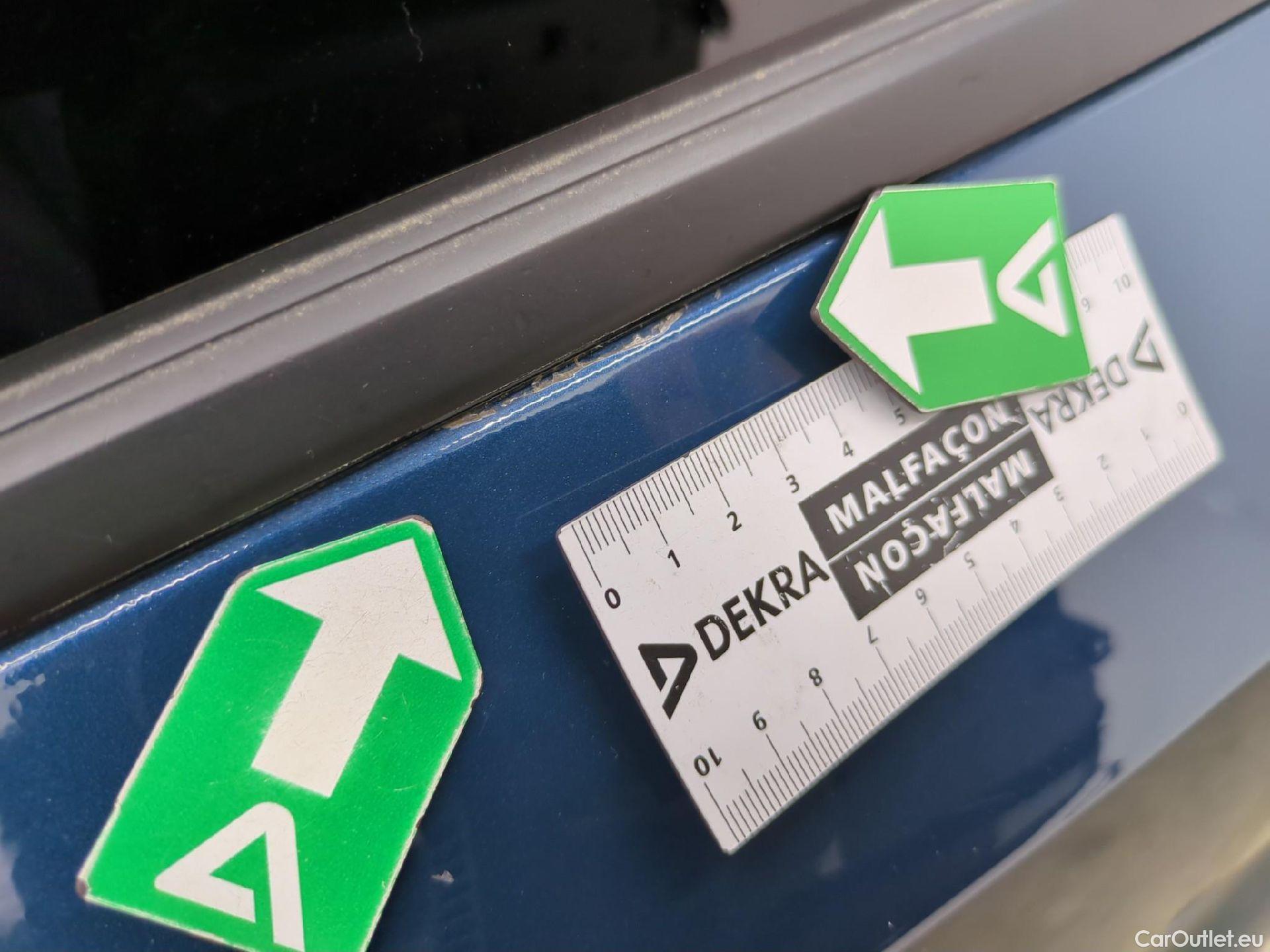  Peugeot  5008  Allure 1.2 PureTech 130CV BVA8 7 Sieges E6d #36