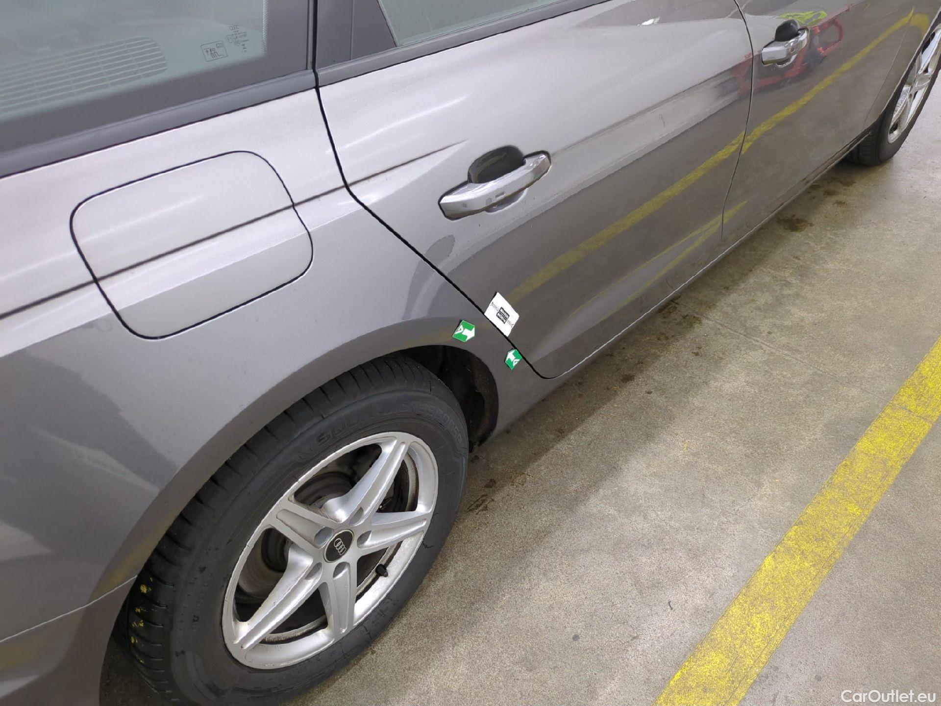  Audi  A4  Avant 30 TDI 2.0 TDI 135CV BVA7 E6d #4