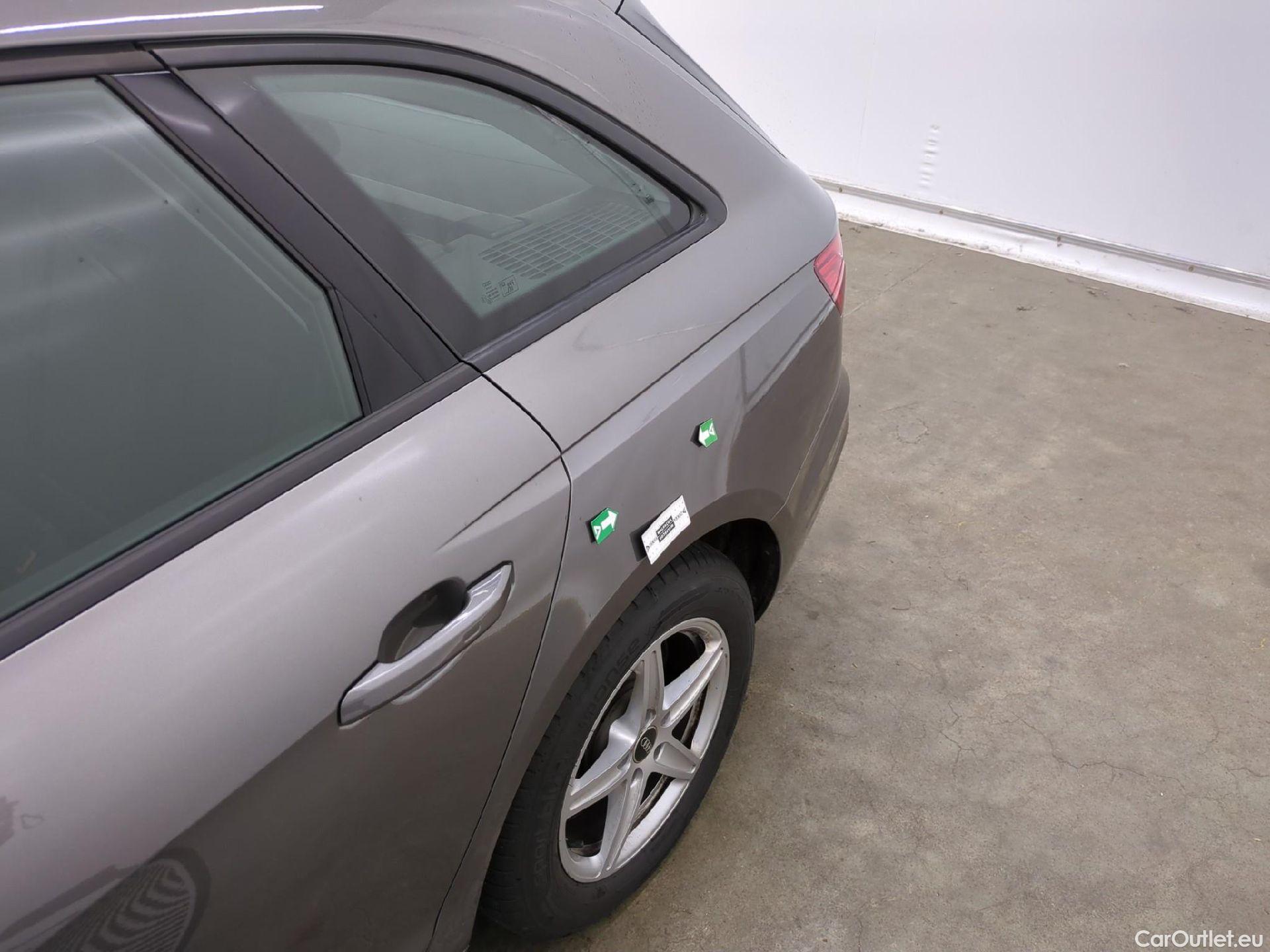  Audi  A4  Avant 30 TDI 2.0 TDI 135CV BVA7 E6d #10