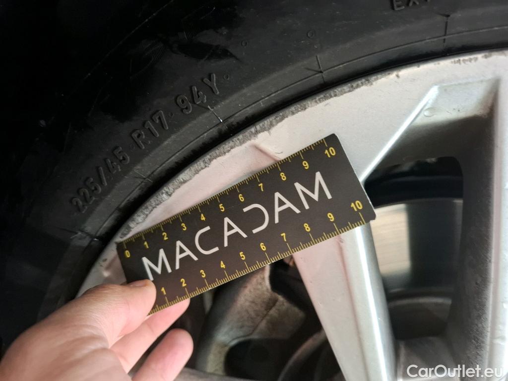  Audi  A3  Berline 35 TDI Business Line 2.0 TDI 150CV BVA7 E6d #3