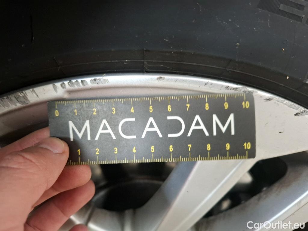  Audi  A3  Berline 35 TDI Business Line 2.0 TDI 150CV BVA7 E6d #8