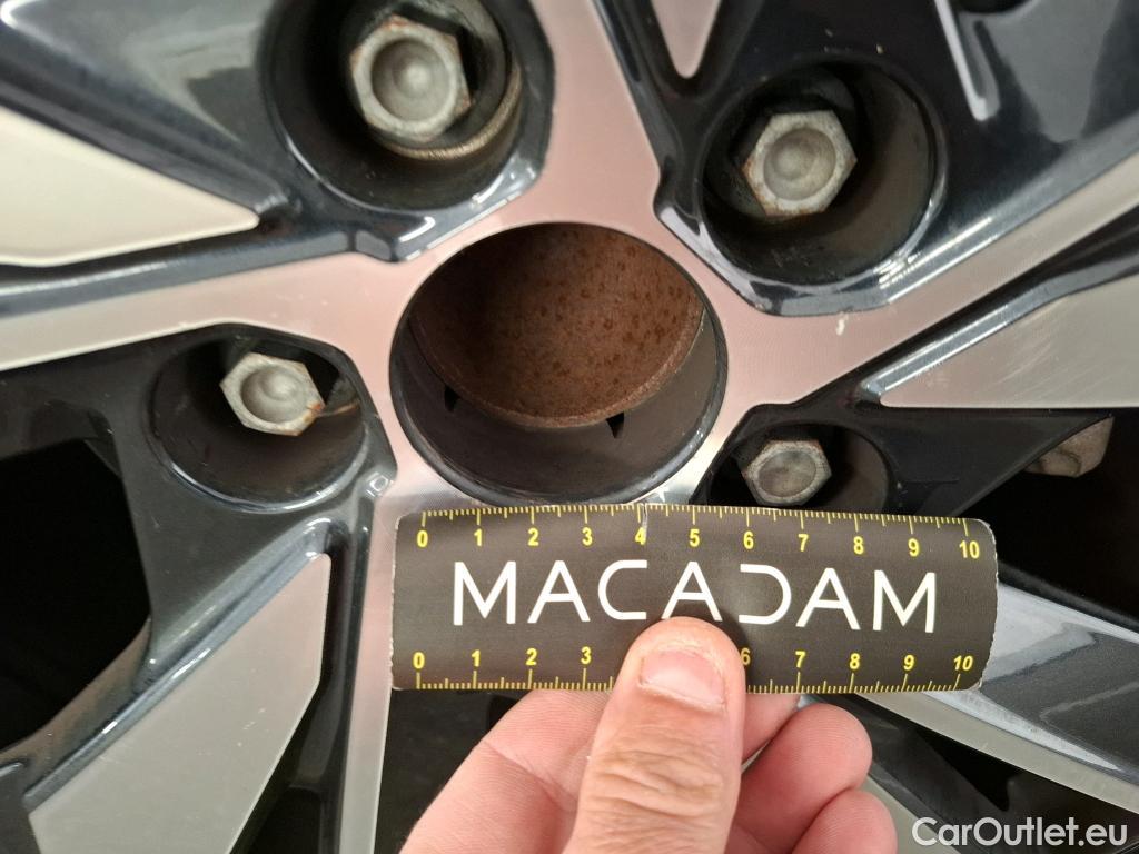  Peugeot  308  Allure 1.2 PureTech 130CV BVA8 E6d #52