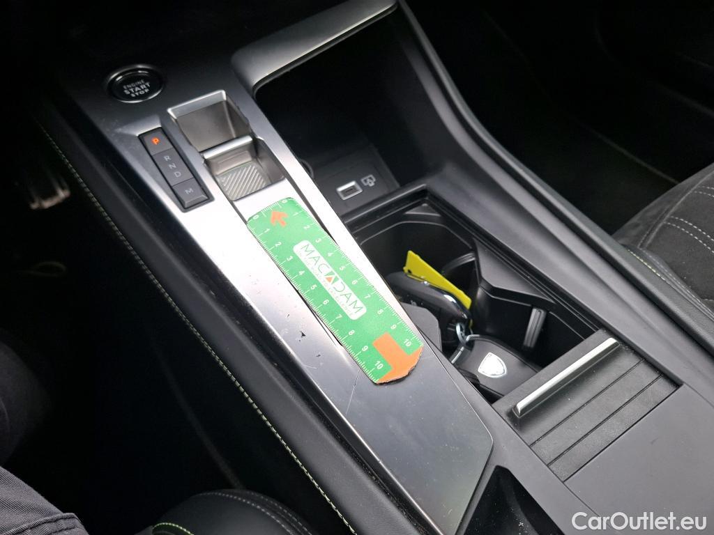  Peugeot  308 PEUGEOT  SW / 2021 / 5P / Break BlueHDi 130 EAT 8 GT #17