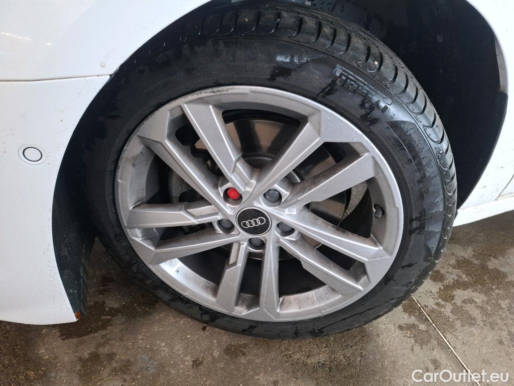  Audi  A3  Berline 35 TDI Business Line 2.0 TDI 150CV BVA7 E6d #1