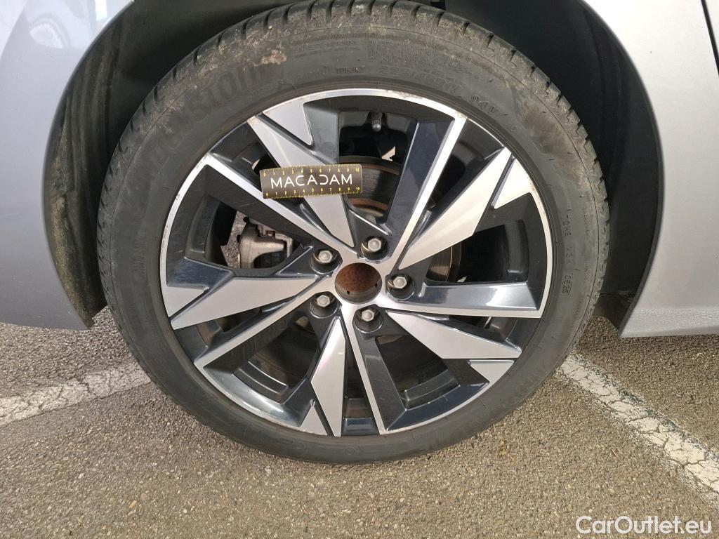  Peugeot  308  Allure 1.2 PureTech 130CV BVA8 E6d #17