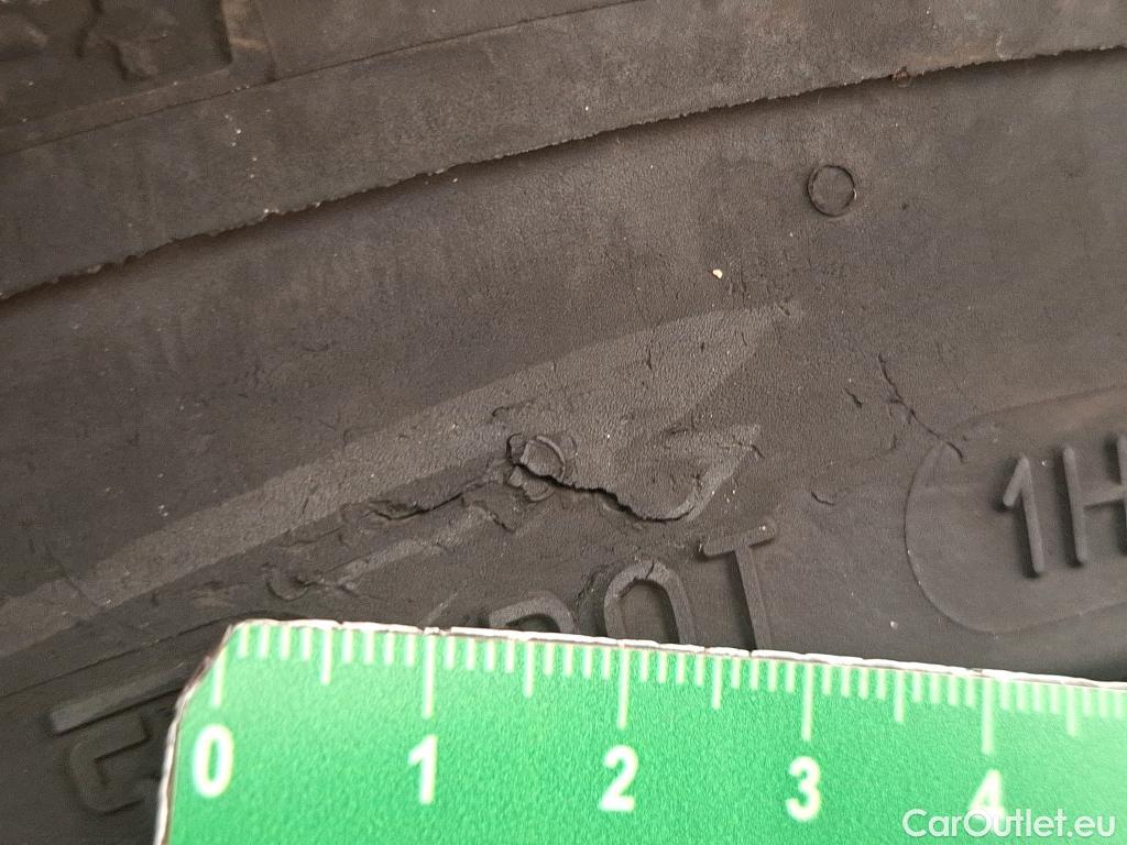  Peugeot  308 PEUGEOT  SW / 2021 / 5P / Break BlueHDi 130 EAT 8 GT #20