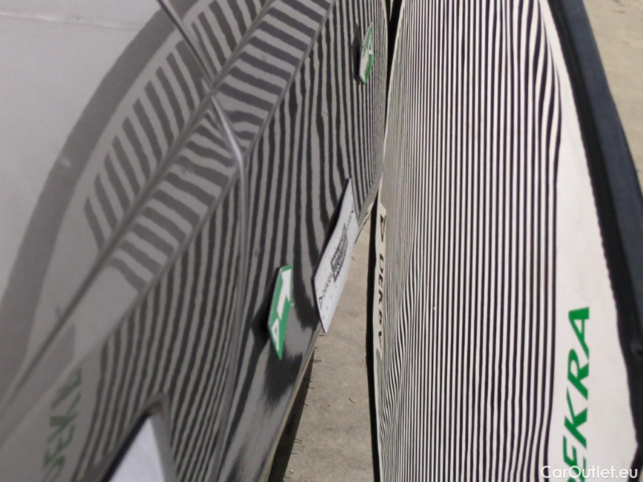  Audi  A4  Avant 30 TDI 2.0 TDI 135CV BVA7 E6d #11