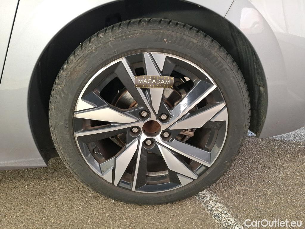  Peugeot  308  Allure 1.2 PureTech 130CV BVA8 E6d #51