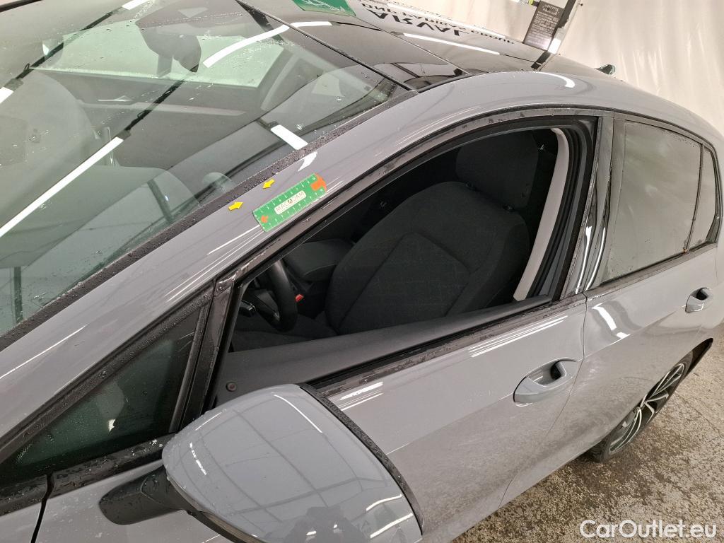  Volkswagen  Golf  VOLKSWAGEN / 2020 / 5P / Berline 2.0 TDI SCR 150 DSG7 Life Busi #15