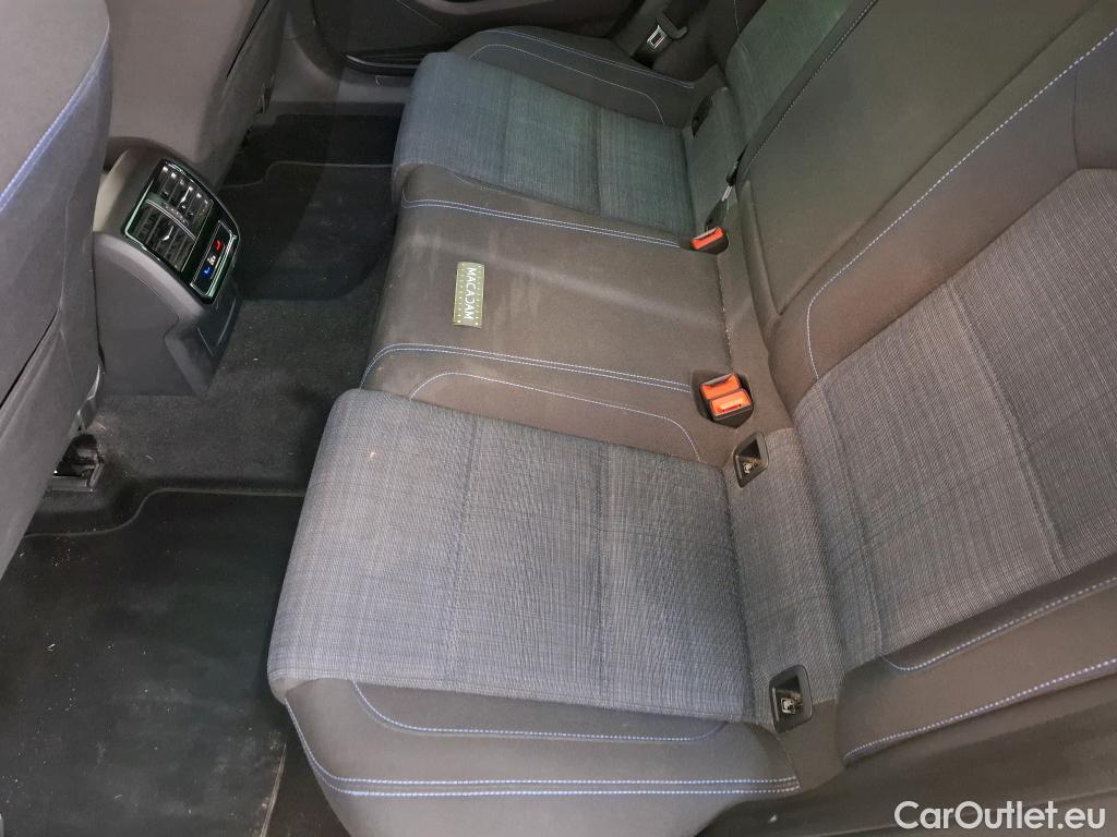  Volkswagen  Passat VOLKSWAGEN  SW / 2019 / 5P / Break 1.4 TSI DSG HYBRIDE REC SW GTE BUSINESS(SL) #1