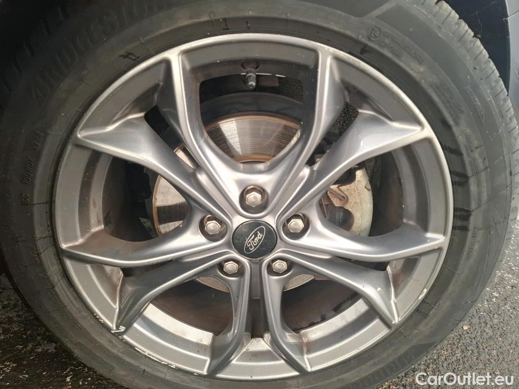  Ford  Focus FORD  / 2018 / 5P / Berline 1.0 EcoBoost 125ch St-Line #7