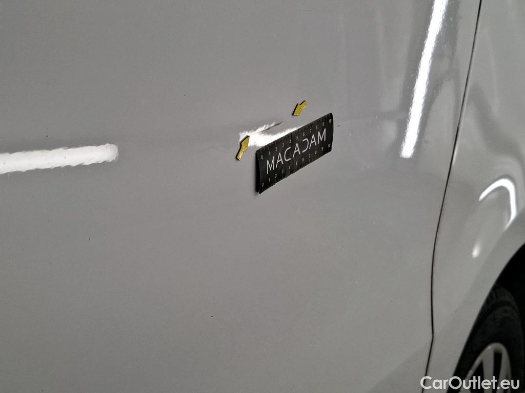  Renault  Trafic RENAULT  / 2019 / 4P / Fourgon tole NV FG GCF L1H1 1000 dCi 120 S&S #20