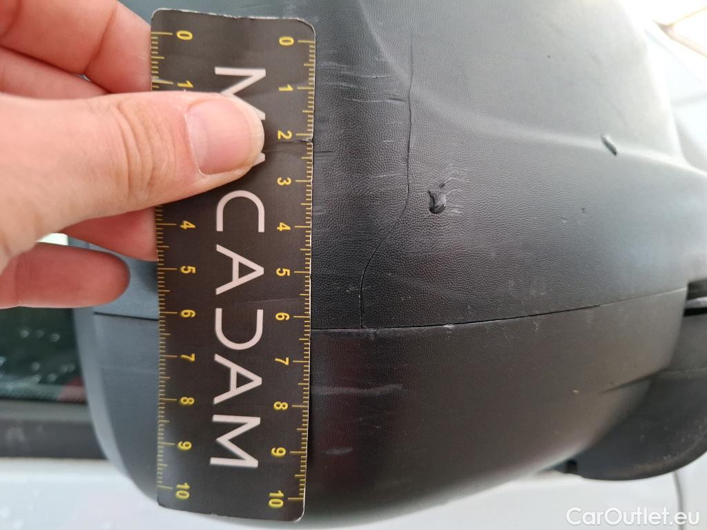  Renault  Trafic  Furgon L1H1 1200 Confort 1.6 dCi 145CV BVM6 E6 #36