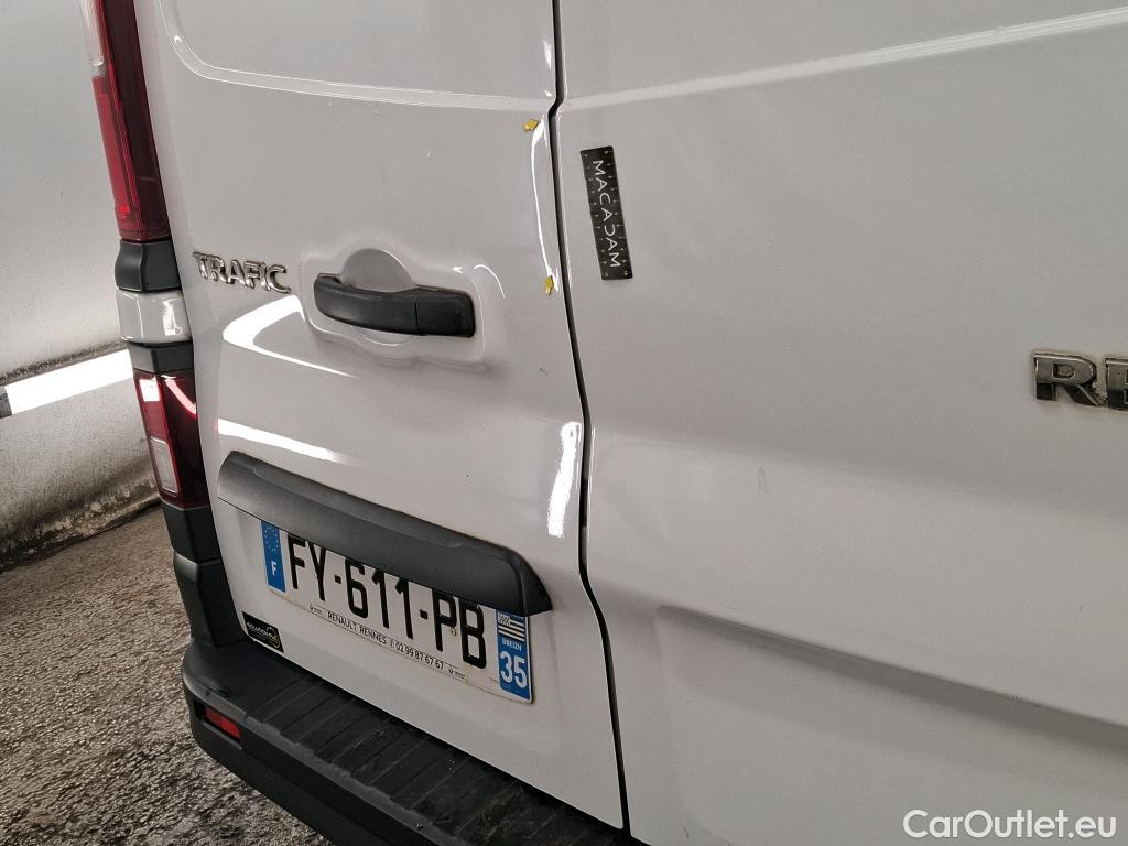  Renault  Trafic RENAULT  / 2019 / 4P / Fourgon tole NV FG GCF L1H1 1000 dCi 120 S&S #23