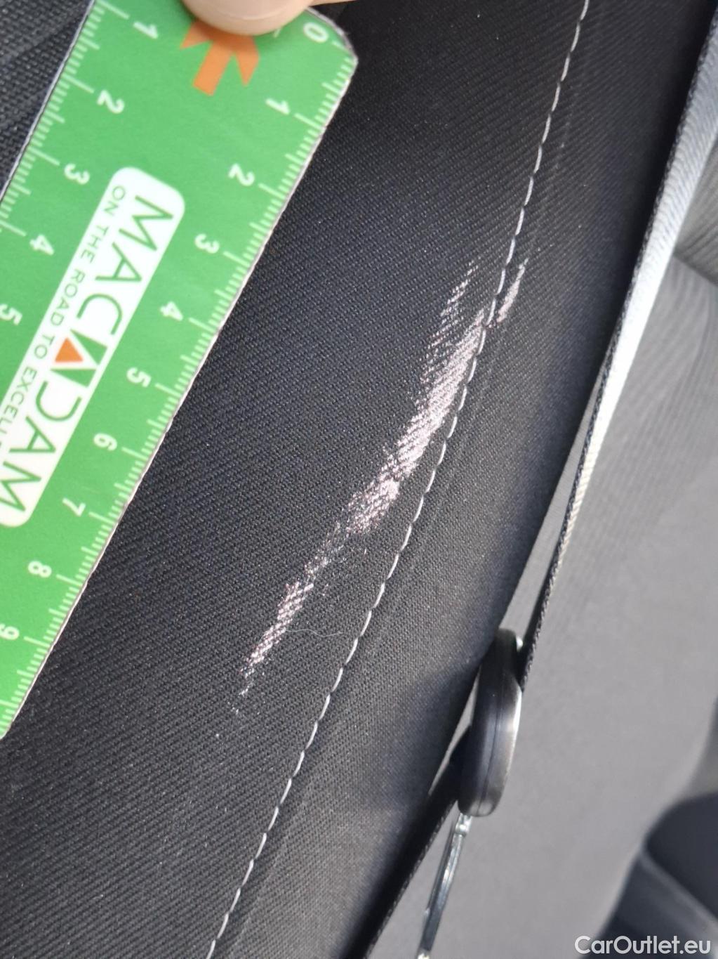  Renault  Trafic RENAULT  / 2019 / 4P / Fourgon tole NV FG GCF L1H1 1000 dCi 120 S&S #5