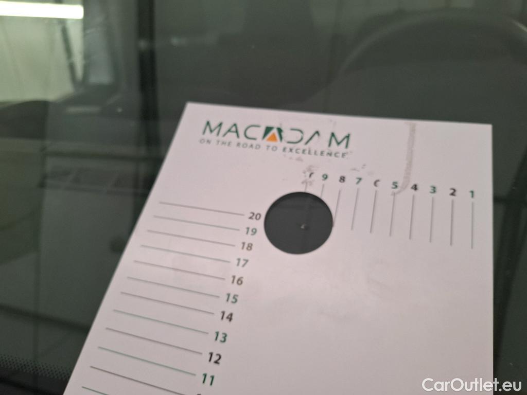  Renault  Trafic RENAULT  / 2019 / 4P / Fourgon tole NV FG GCF L1H1 1000 dCi 120 S&S #9