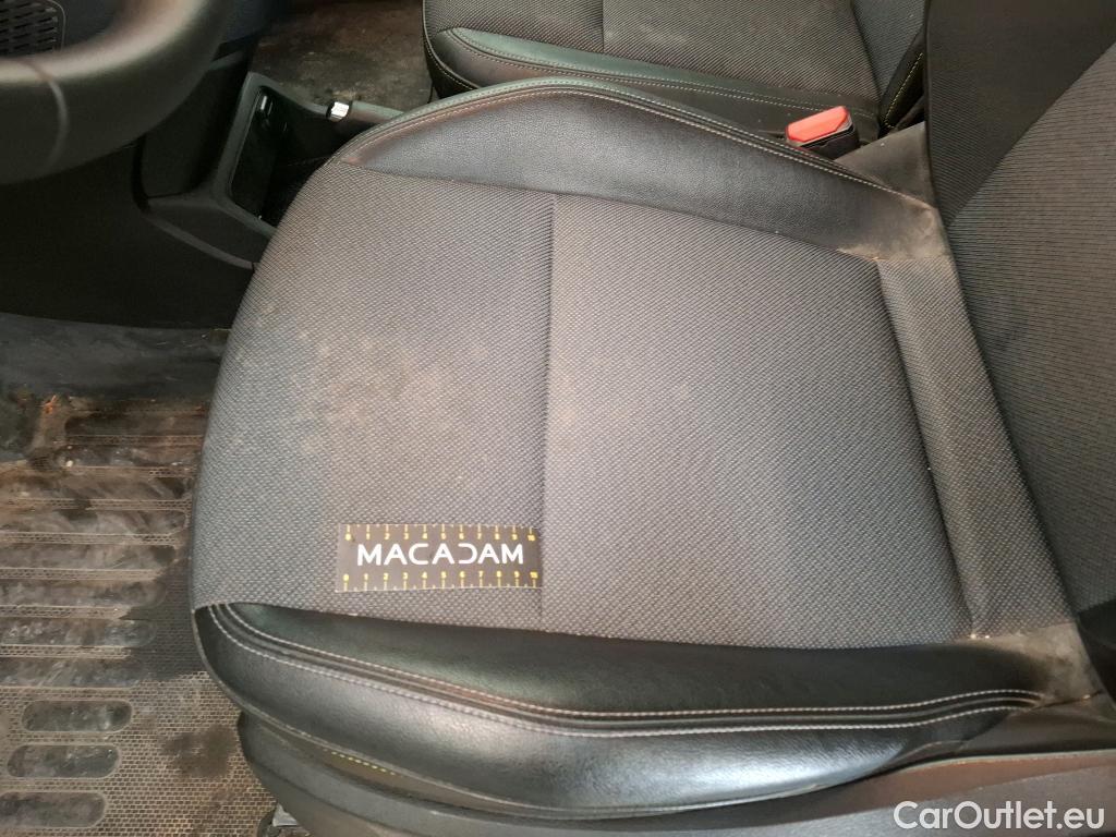  Renault  Kangoo RENAULT  / 2021 / 4P / Fourgonnette EXTRA TCE 130 BVA #39