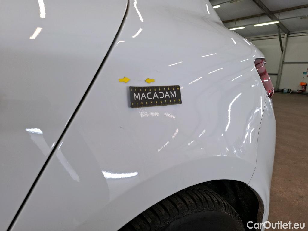  Renault  Megane  IV Berline 5pt. Société Air Nav 1.5 dCi 90CV BVM6 E6 #18