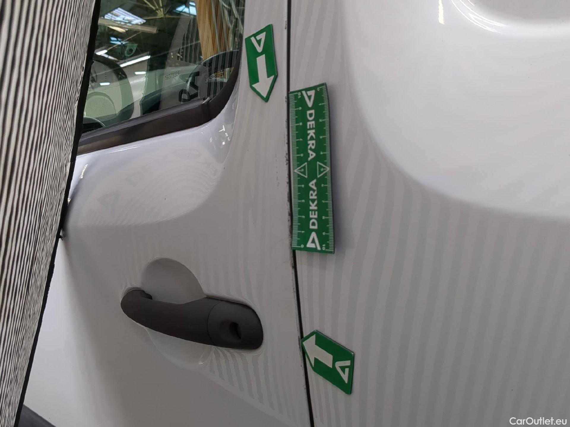  Renault  Kangoo  Express Grand Confort (L1) 1.5 dCi 90CV BVM5 E6 #32