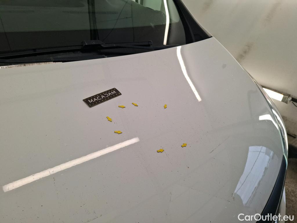  Renault  Trafic RENAULT  / 2019 / 4P / Fourgon tole NV FG GCF L1H1 1000 dCi 120 S&S #37