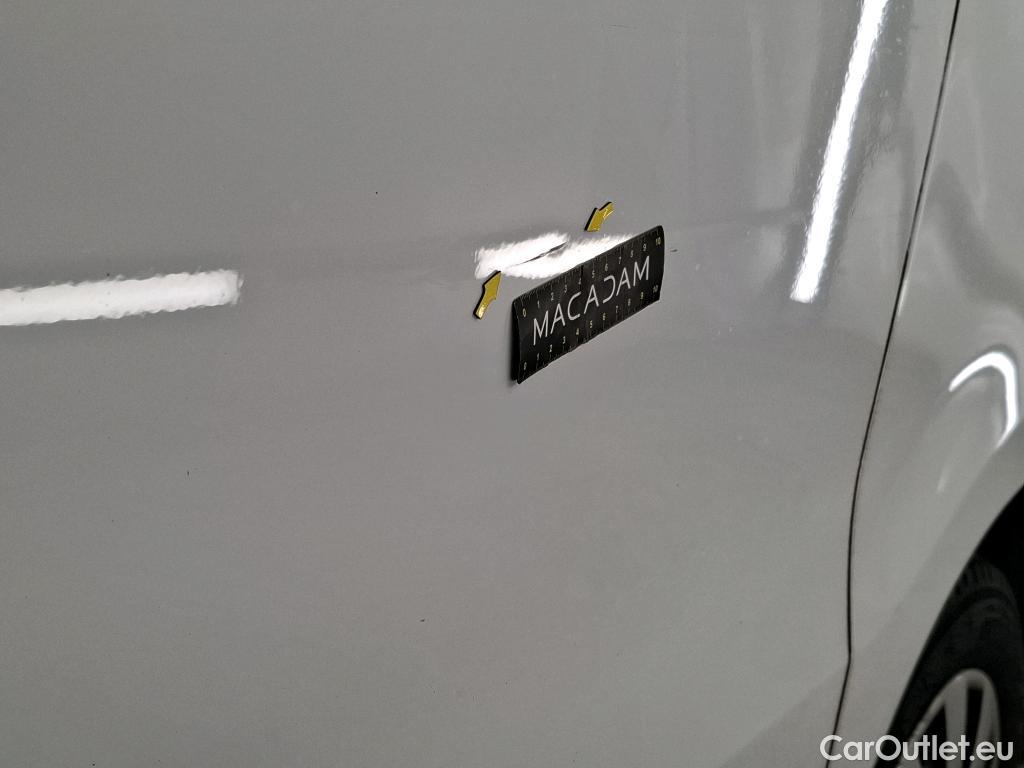  Renault  Trafic RENAULT  / 2019 / 4P / Fourgon tole NV FG GCF L1H1 1000 dCi 120 S&S #21