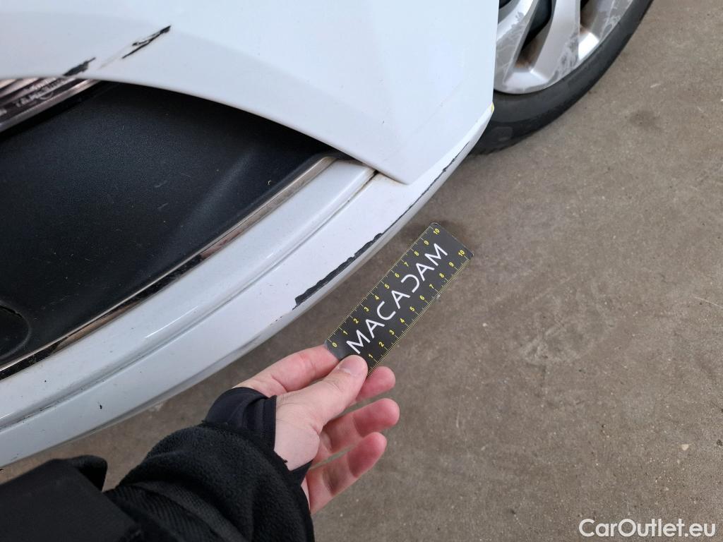  Renault  Megane  IV Berline 5pt. Société Air Nav 1.5 dCi 90CV BVM6 E6 #15