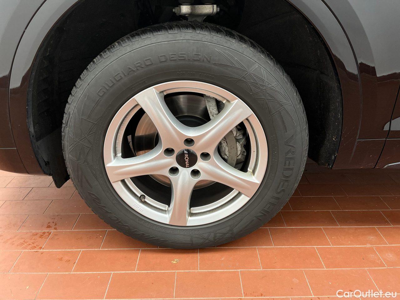  Audi  Q5 40 TDI quattro S tronic advanced Automatic Diesel/Electric  69 #10