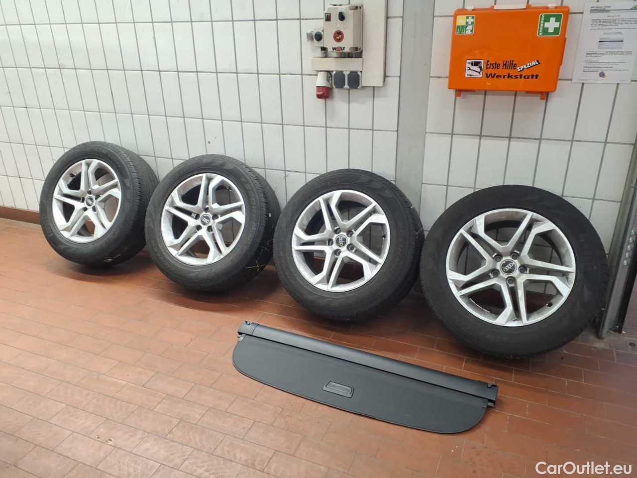  Audi  Q5 40 TDI quattro S tronic advanced Automatic Diesel/Electric  69 #11