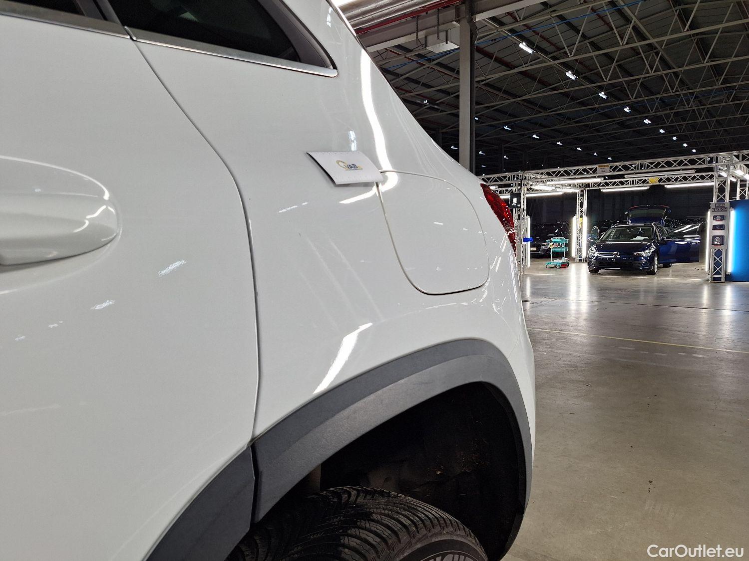  Mercedes  GLA Mercedes,  '20 PHEV, Mercedes-Benz   250e Business Solution 5d #26