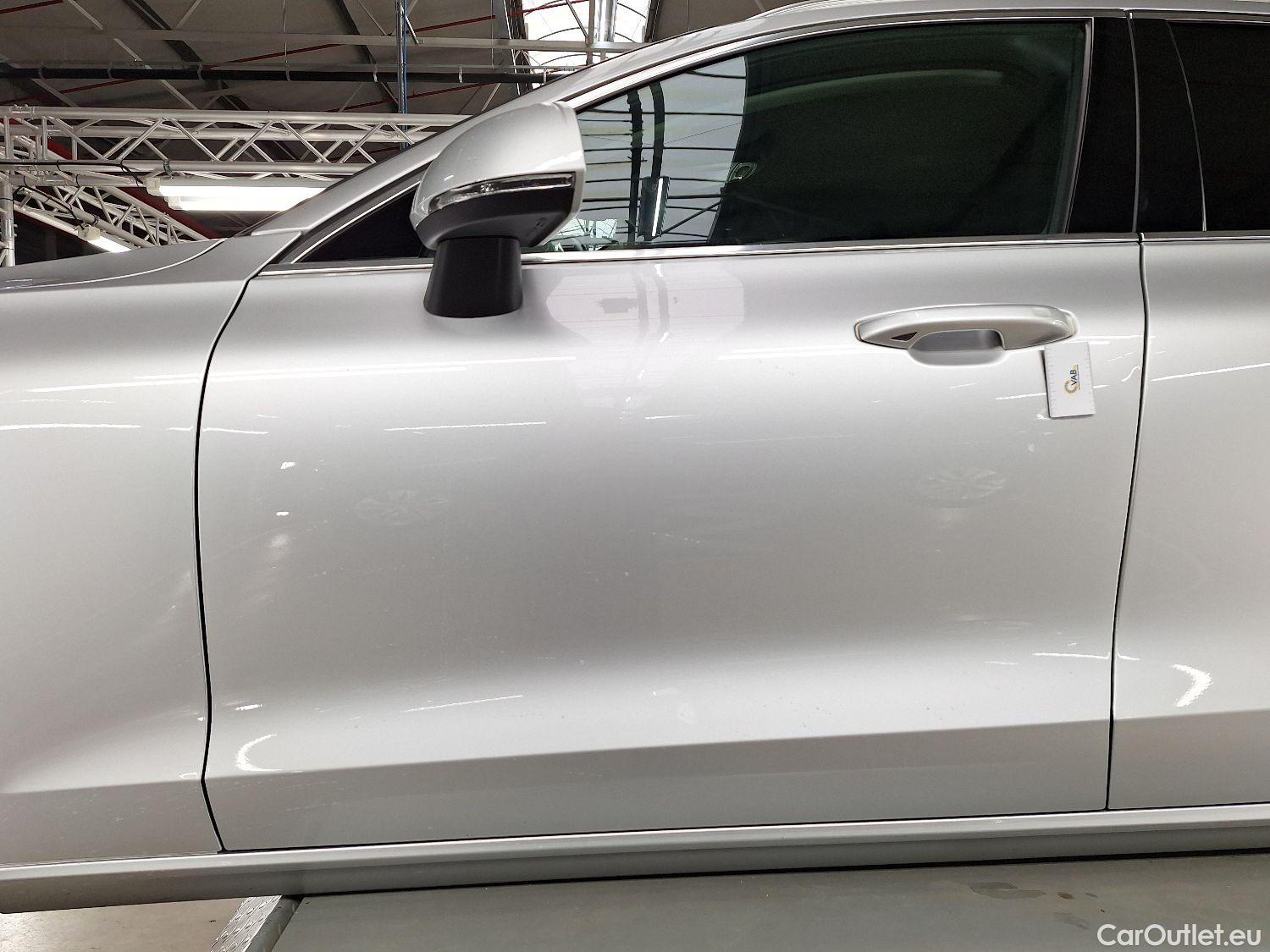  Volvo  V60 Volvo,  '18, Volvo  D3 Geartronic Momentum Pro 5d #22