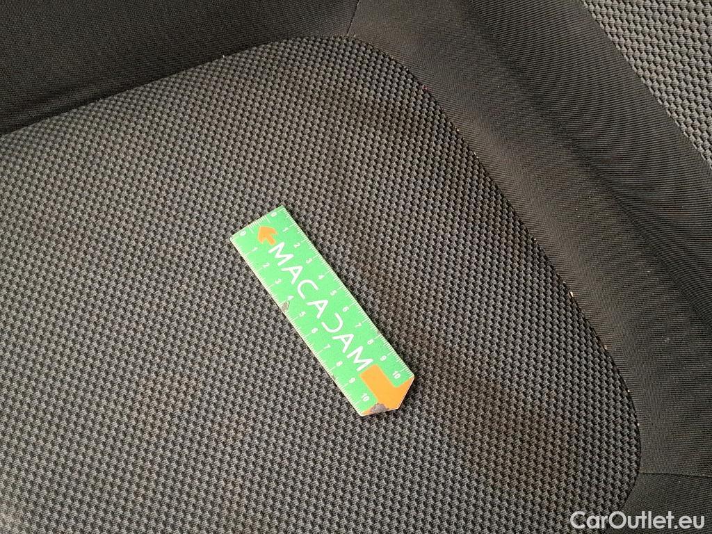  Renault  Megane RENAULT Mégane Société VU 5p Berline Air Nav 2P Blue dCi 95 #4