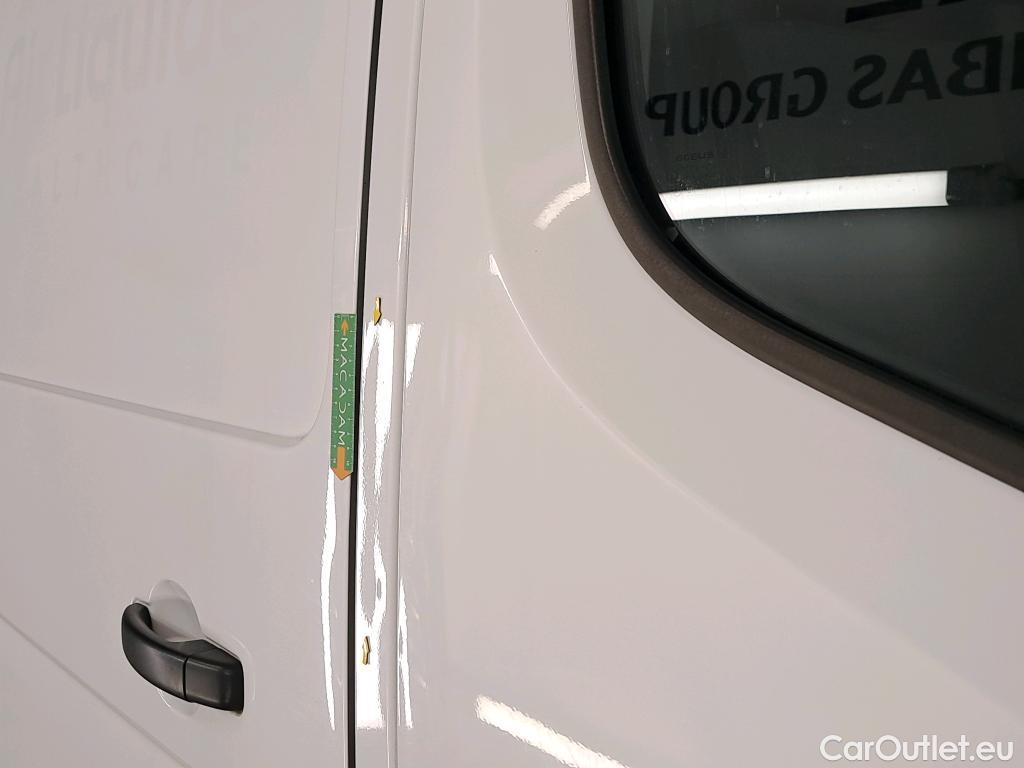  Renault  Master  III Fourgon L2H2 3 5 Grand Confort dCi 135CV BVM6 E6dT #11