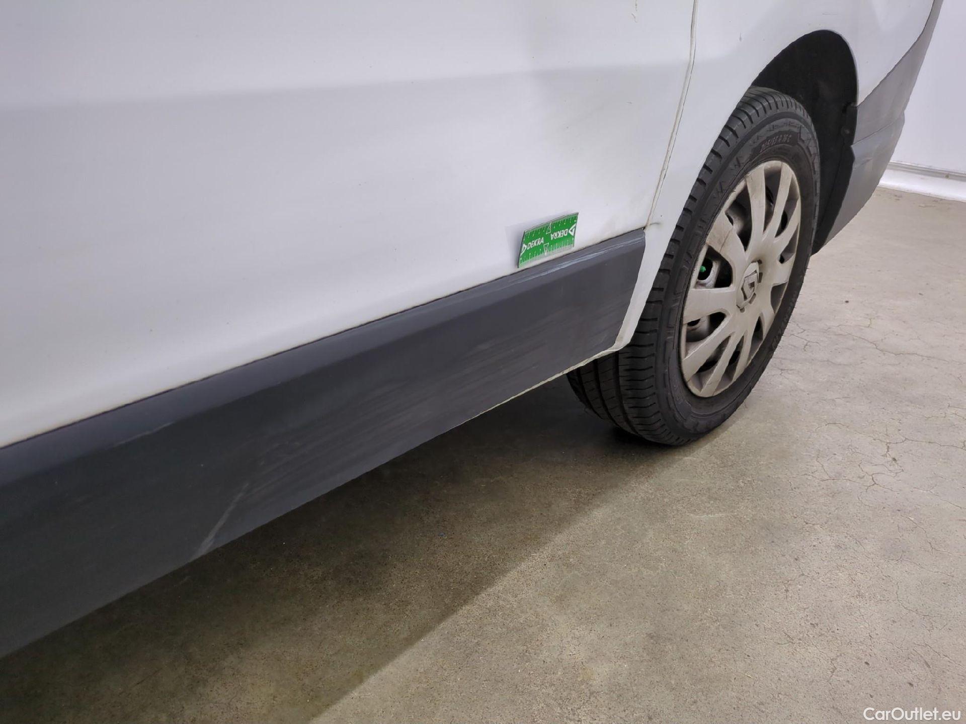  Renault  Trafic RENAULT  / 2019 / 4P / Fourgon tole NV FG GCF L1H1 1000 dCi 120 #39