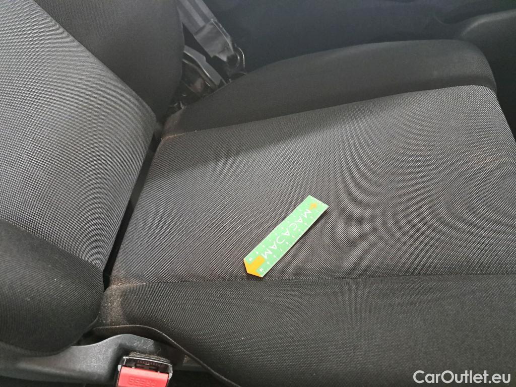  Renault  Master  III Fourgon L2H2 3 5 Grand Confort dCi 135CV BVM6 E6dT #25