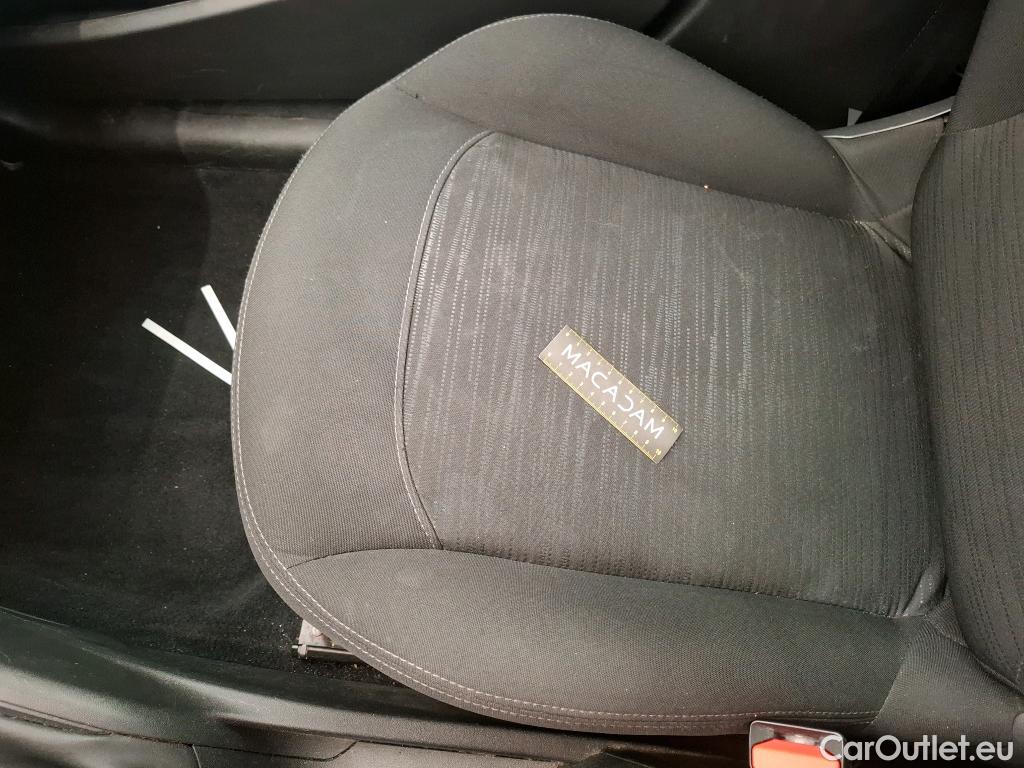  Peugeot  208  Affaire Premium Pack 1.5 HDi 100CV BVM5 E6dT #46