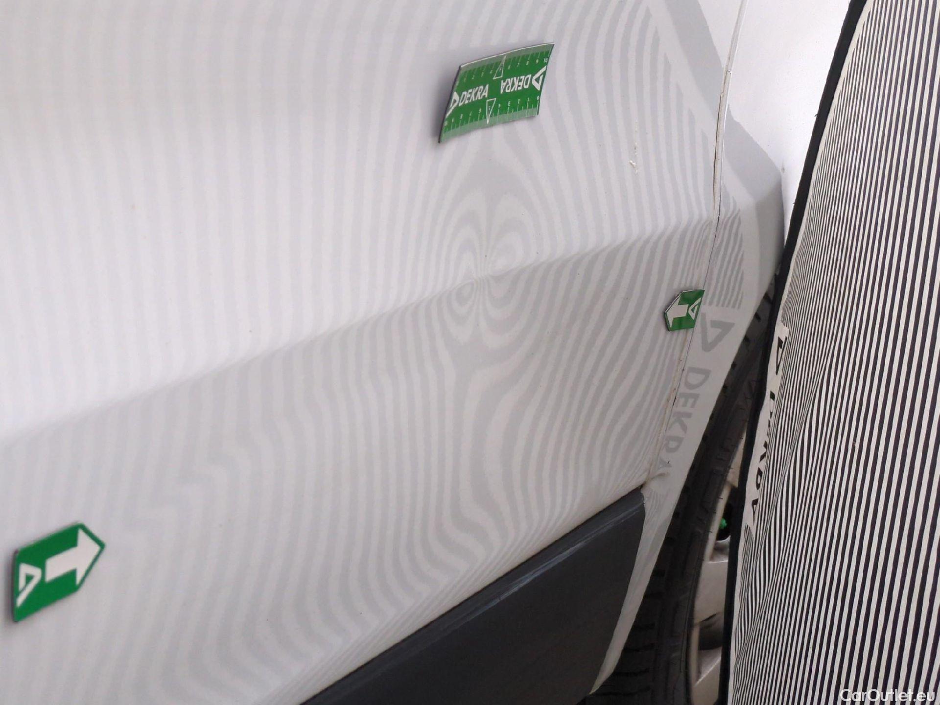  Renault  Trafic RENAULT  / 2019 / 4P / Fourgon tole NV FG GCF L1H1 1000 dCi 120 #38