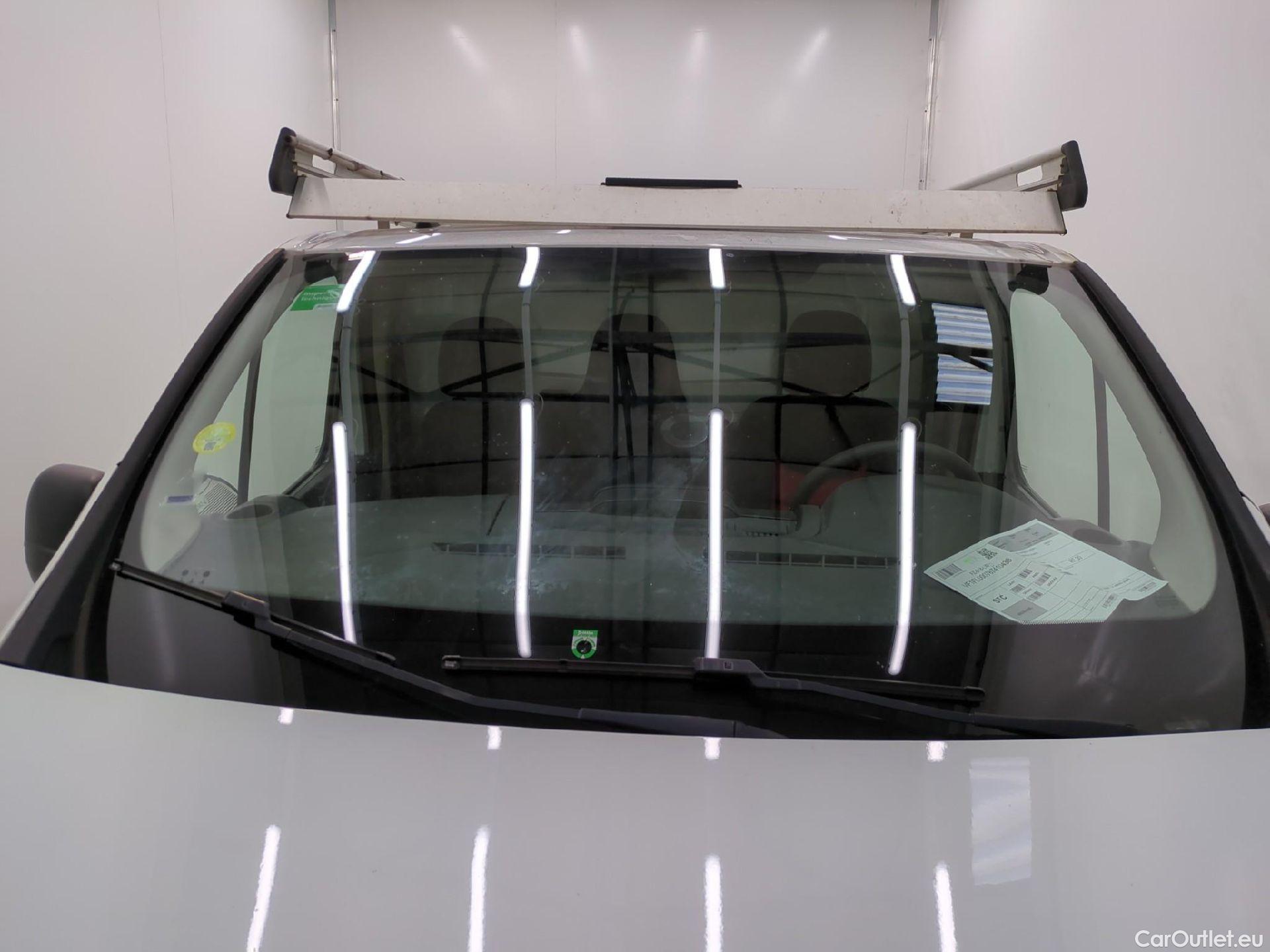  Renault  Trafic RENAULT  / 2019 / 4P / Fourgon tole NV FG GCF L1H1 1000 dCi 120 #13