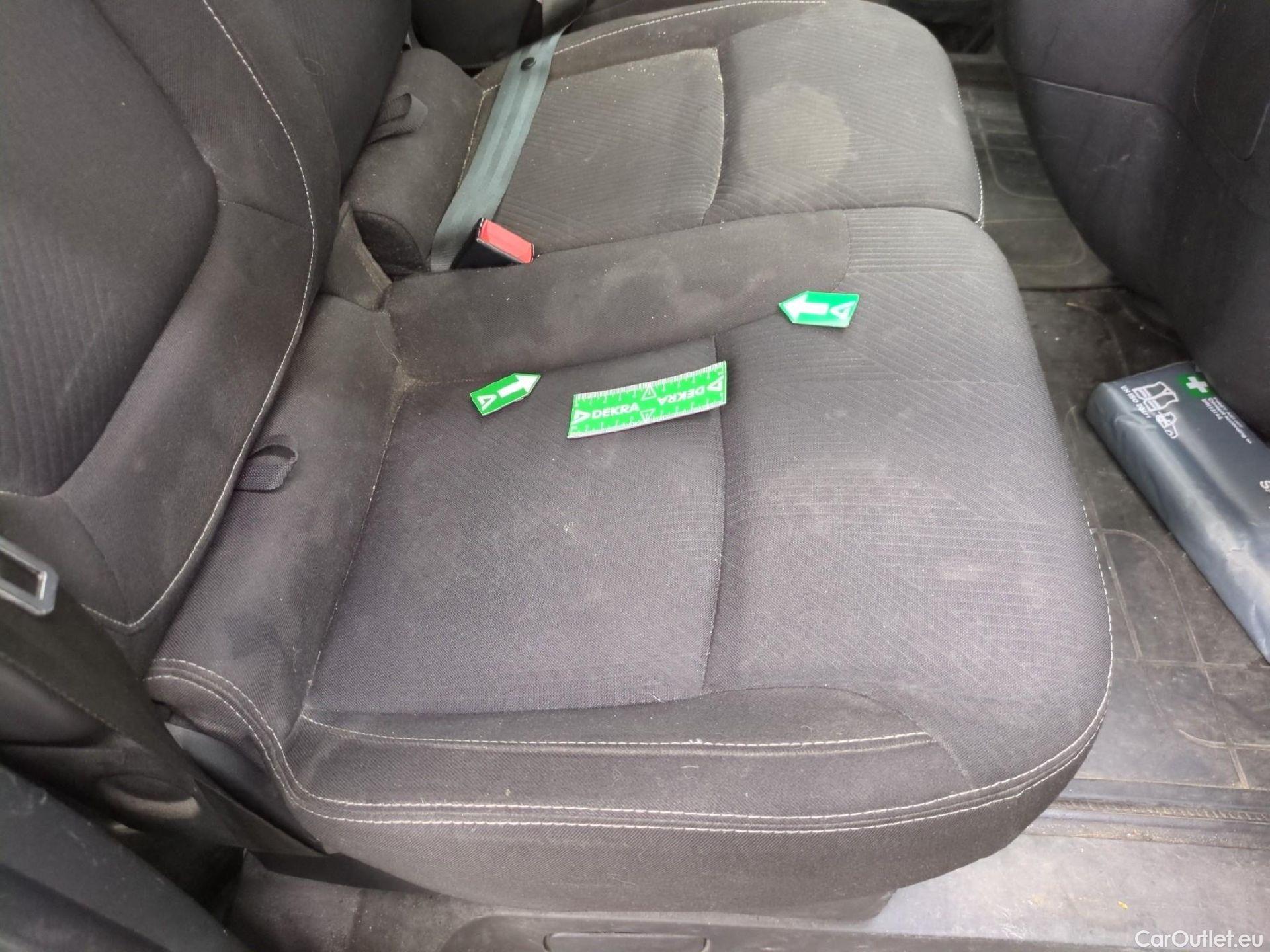  Renault  Trafic RENAULT  / 2019 / 4P / Fourgon tole NV FG GCF L1H1 1000 dCi 120 #8