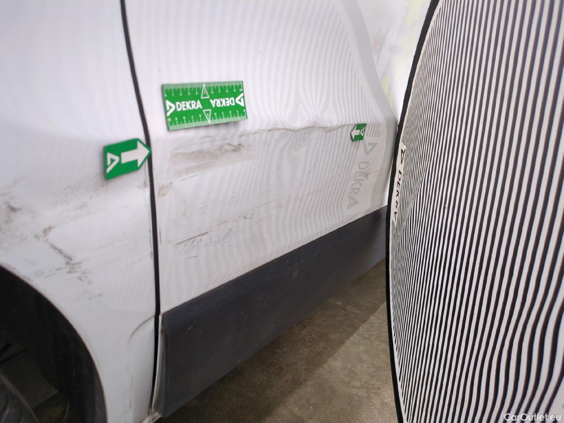  Renault  Trafic RENAULT  / 2019 / 4P / Fourgon tole NV FG GCF L1H1 1000 dCi 120 #18