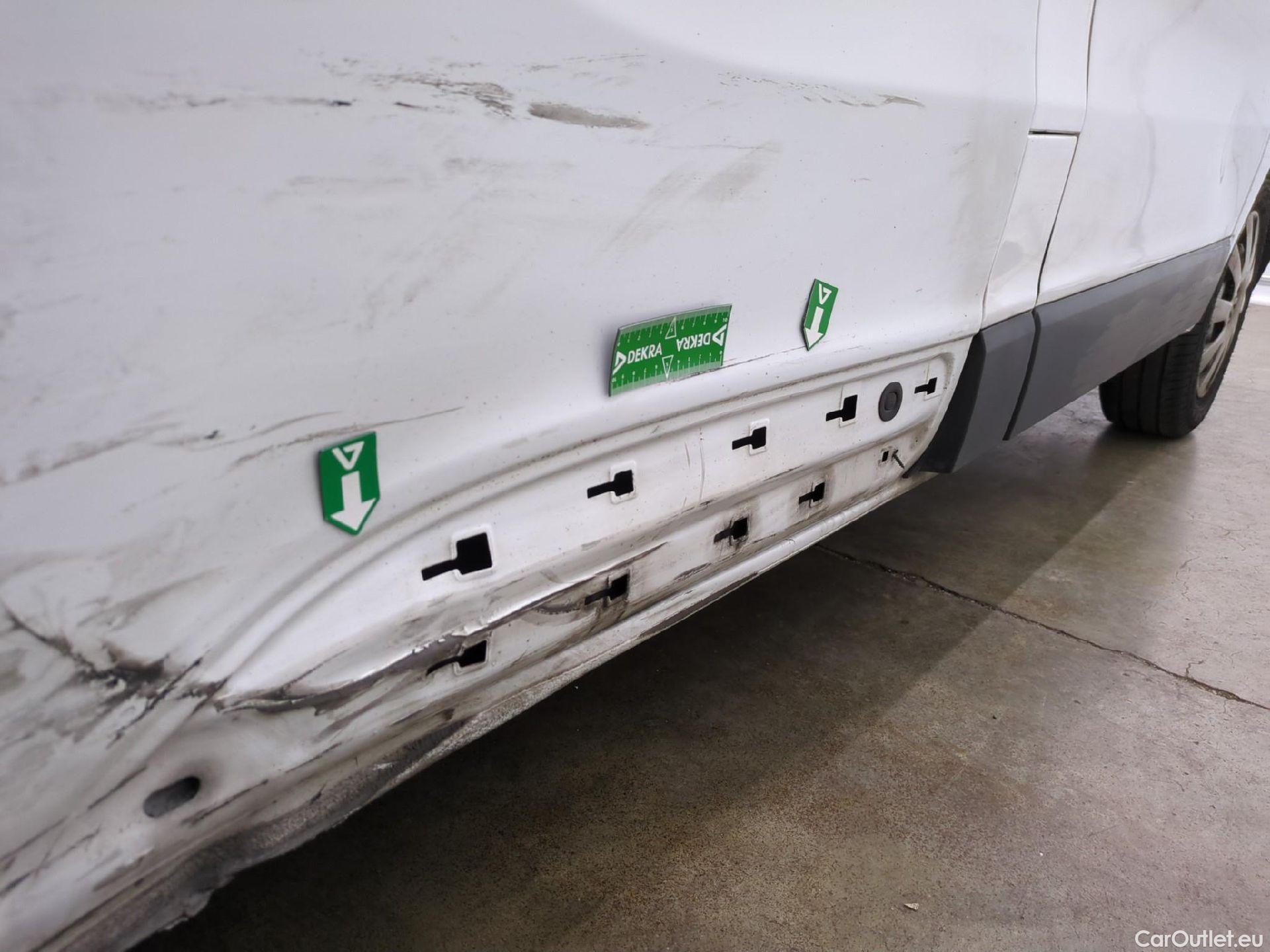  Renault  Trafic RENAULT  / 2019 / 4P / Fourgon tole NV FG GCF L1H1 1000 dCi 120 #33