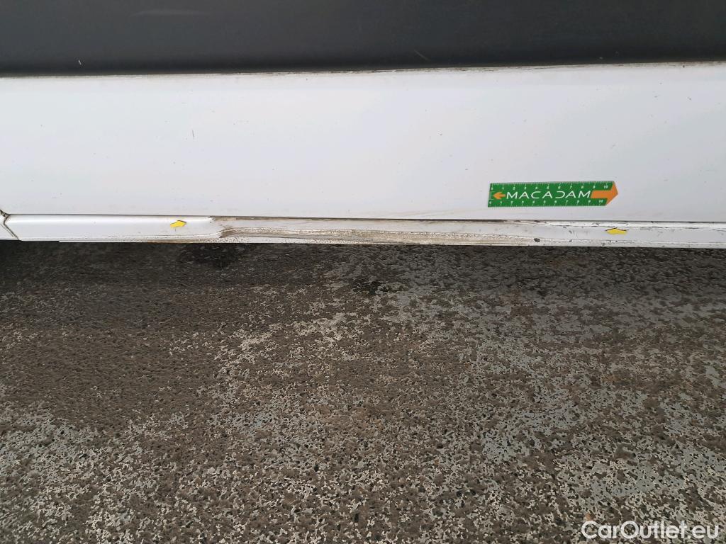  Renault  Master  III Fourgon L2H2 3 5 Grand Confort dCi 135CV BVM6 E6dT #8