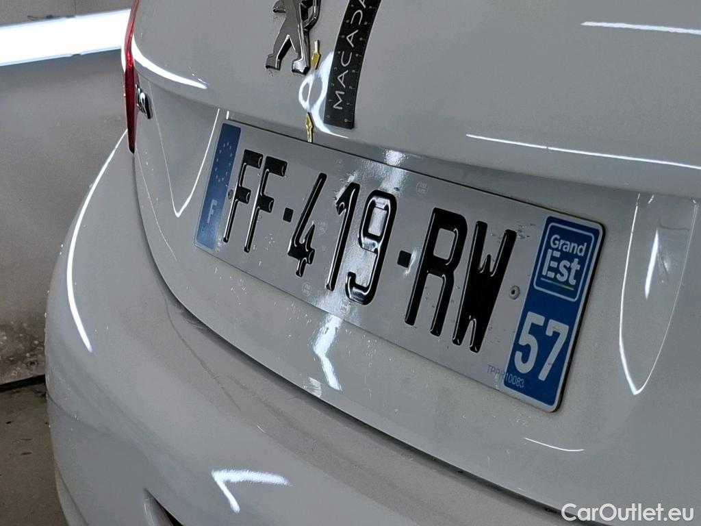  Peugeot  208  Affaire Premium Pack 1.5 HDi 100CV BVM5 E6dT #41